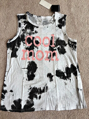 NWT Cool Mom Tank Tee Medium